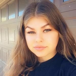 Meet your Posher, Lacey